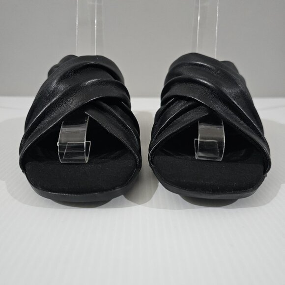 Munro Lee Slide Slip On Sandal Low Heel Shoe Black Lamb Leather Size 8 - Picture 4 of 12